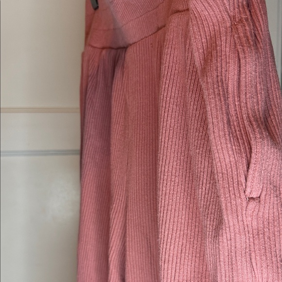 Free People Better Day Rust Red Cropped joggers - Picture 6 of 7